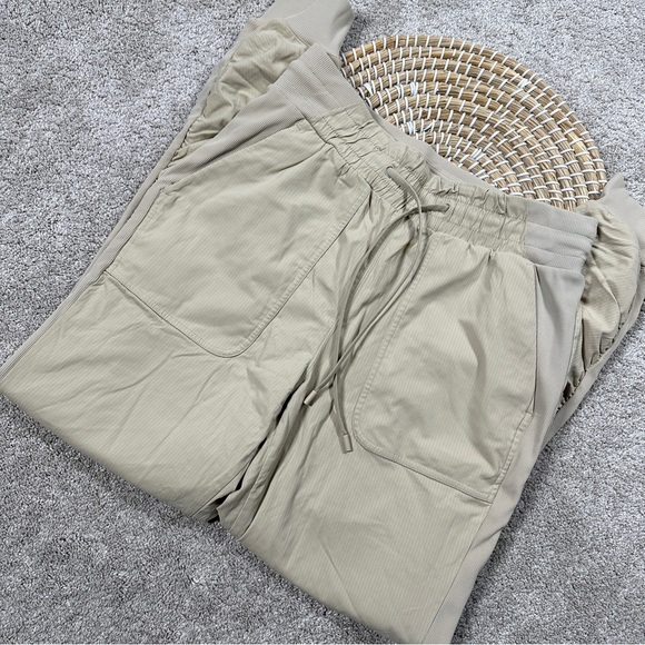 Lululemon Women’s Beyond the Studio 7/8 Jogger Pants Pull On in Trench Size 6 - Picture 3 of 16